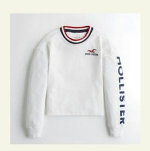 Hollister boyfriend logo graphic tee